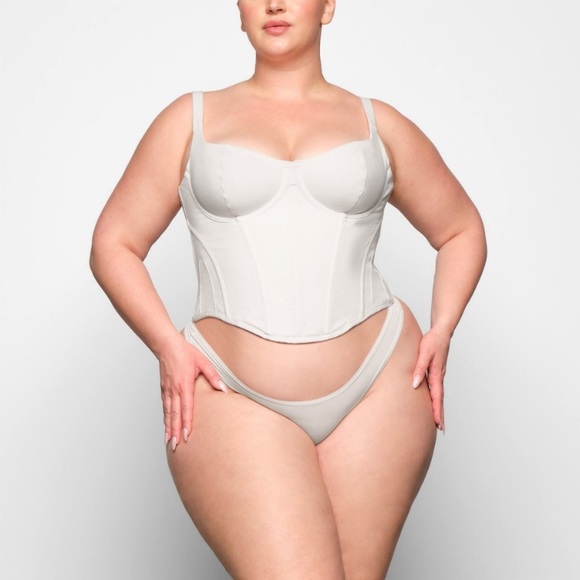 SKIMS corset top white XXS - Picture 3 of 12